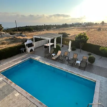 Chrysallis Villa Peyia