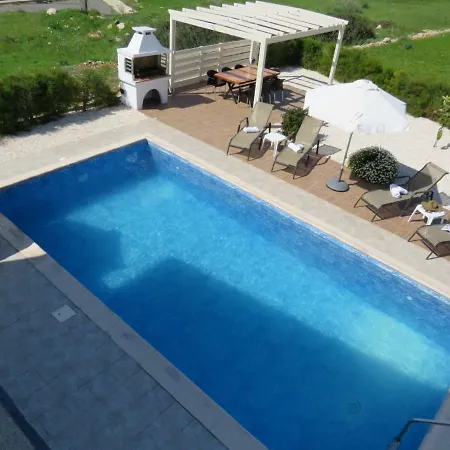 Villa Chrysallis